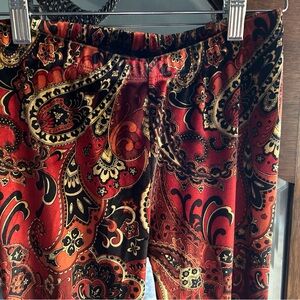 Novella Royal velvet Bell Pants